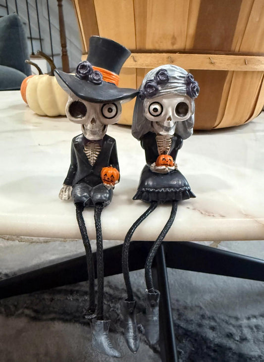 Cracker Barrel - 2025 Ghost Groom & Bride Shelf Sitter Set