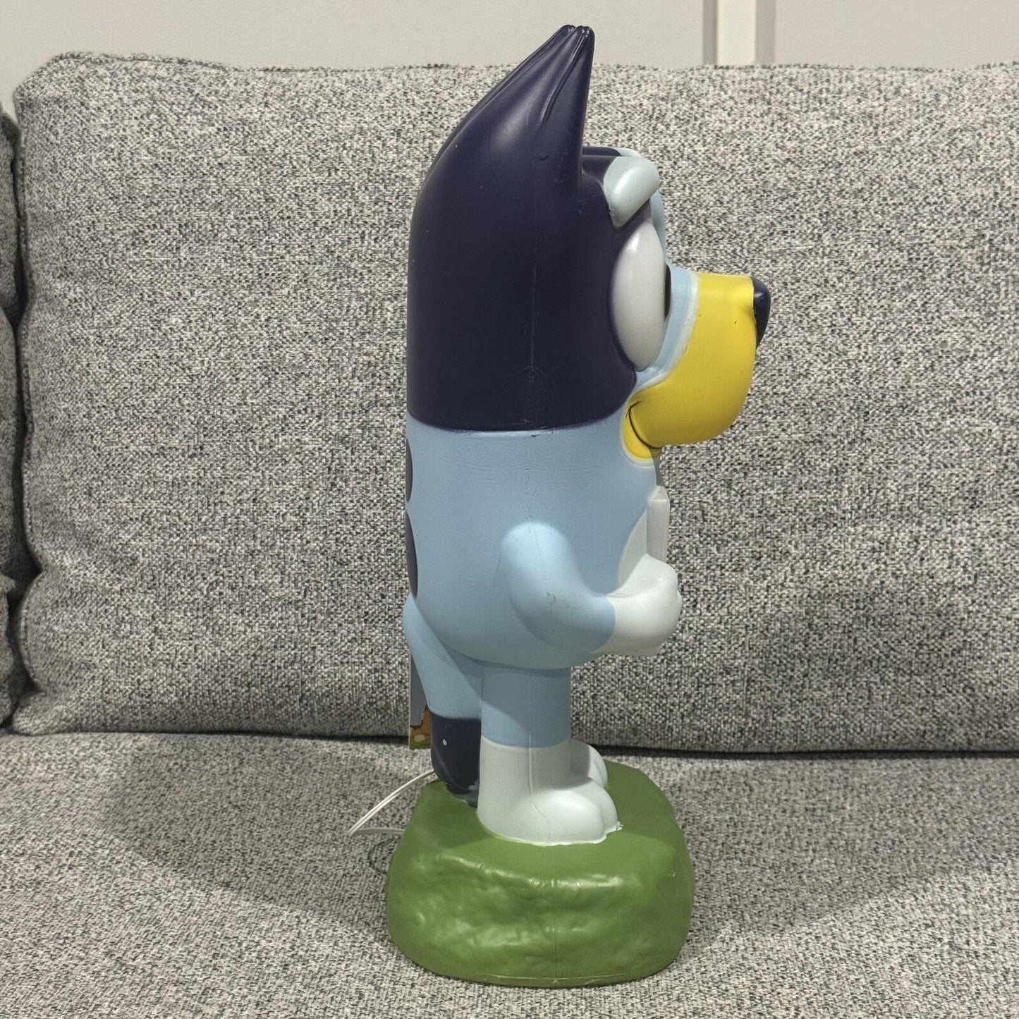 Bluey Holding Heart Card Figure Collectible Statue