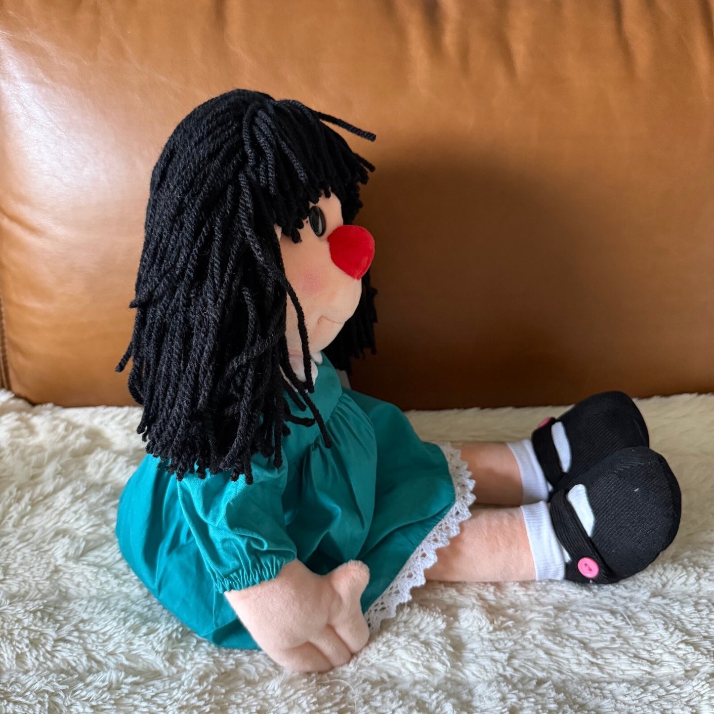 RetroKid - Big Comfy Couch - Molly Doll 20" Limited Edition 2026