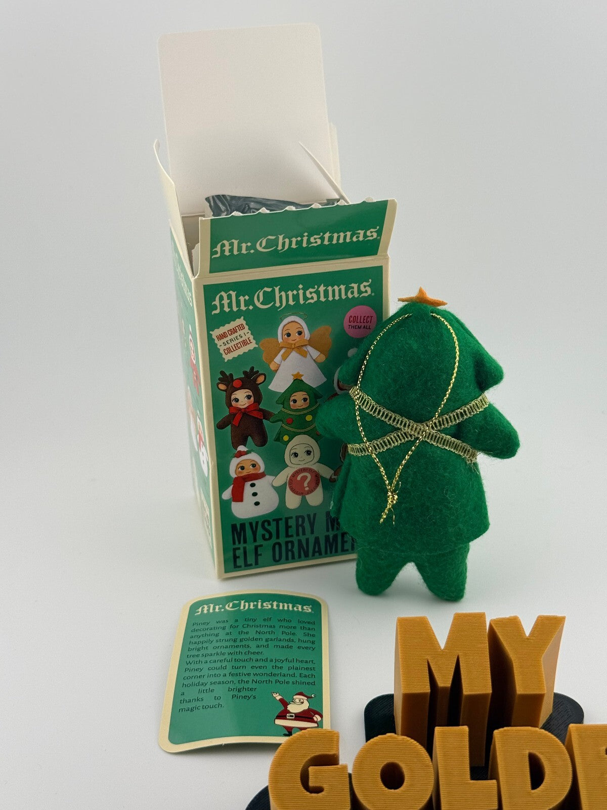 Mr Christmas - Mystery Mini Elf Ornament - Piney - Series 1 Collectible