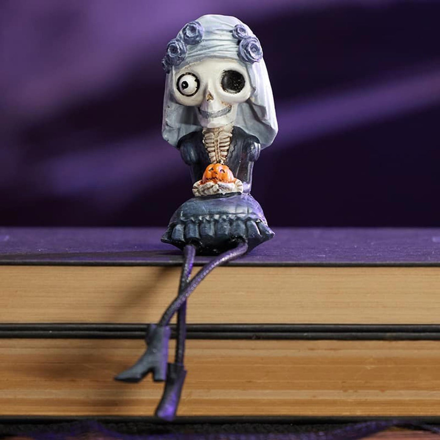 Cracker Barrel - 2025 Ghost Groom & Bride Shelf Sitter Set