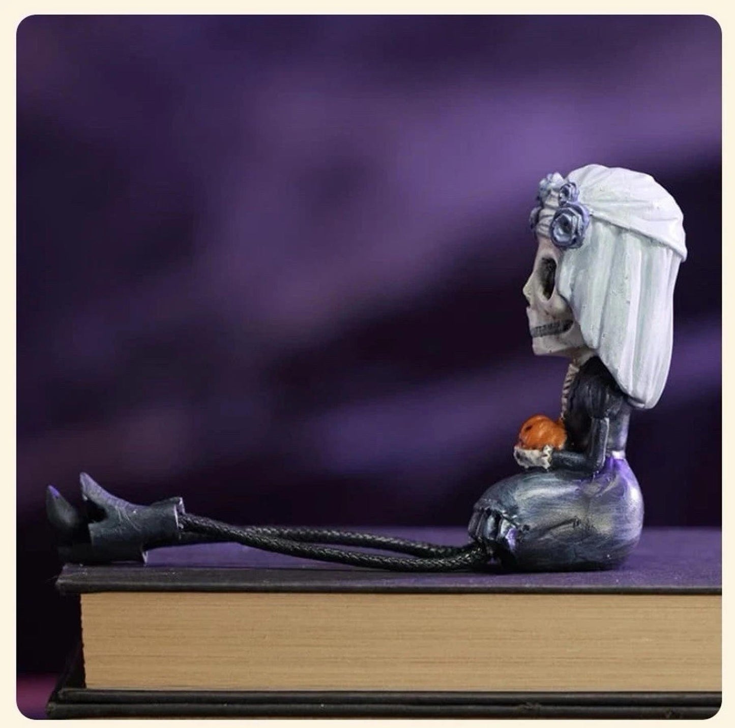 Cracker Barrel - Skeleton Ghost Bride Dangler Shelf Sitter