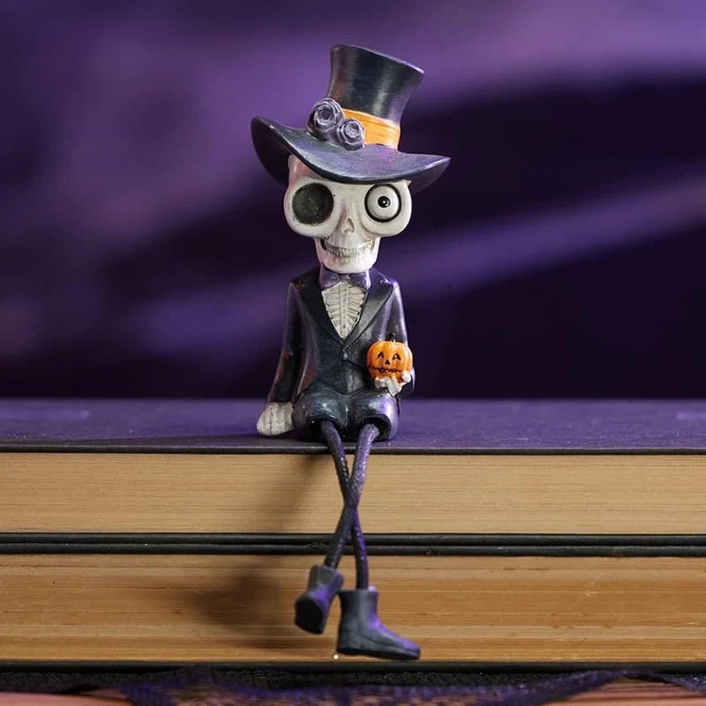 Cracker Barrel - Skeleton Ghost Groom Dangler Shelf Sitter