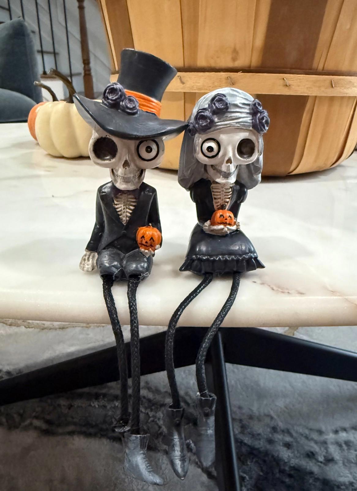 Cracker Barrel - 2025 Ghost Groom & Bride Shelf Sitter Set