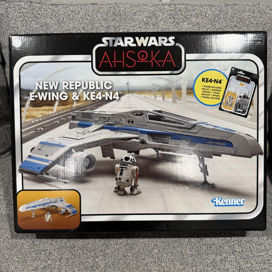 Star Wars - Vintage "Ahsoka" Republic E-Wing With KE4-N4