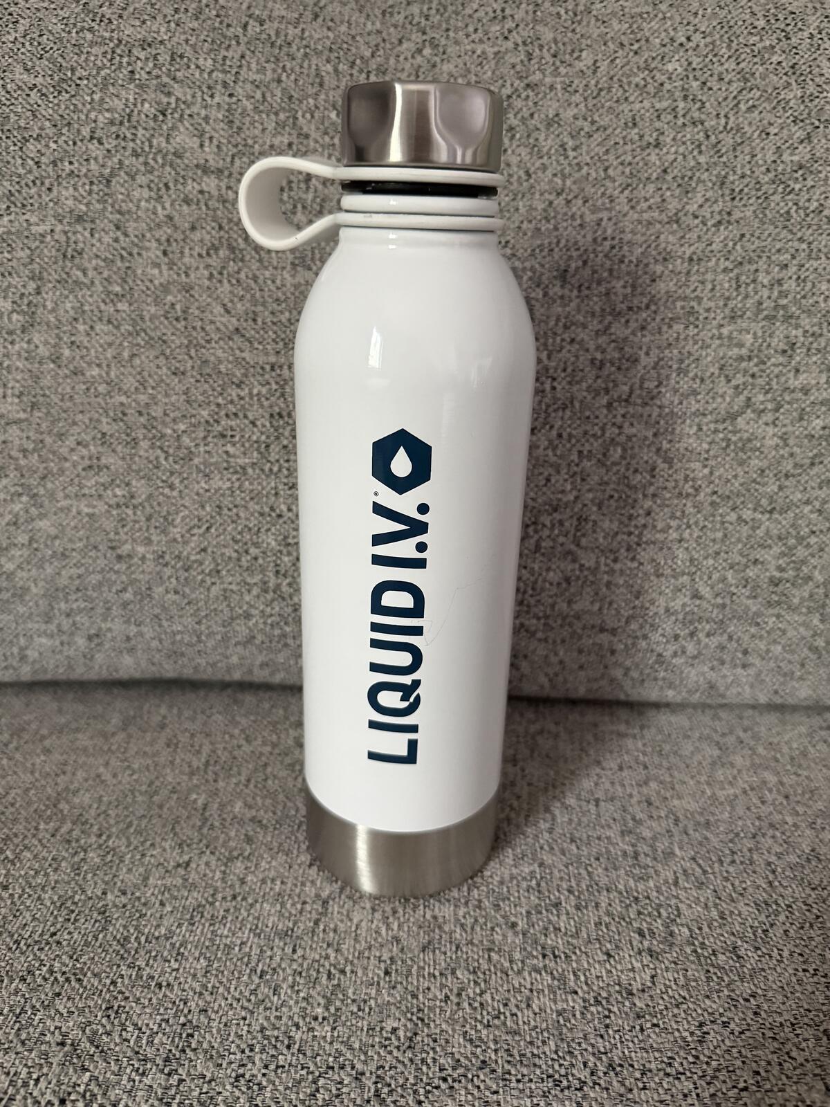 LIQUID IV - Stainless Steel Sports Water Bottle w/ Twist Cap - 25oz