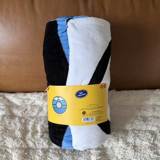 Ultimate Beach Towel - Dive Ball - Pokémon x Target