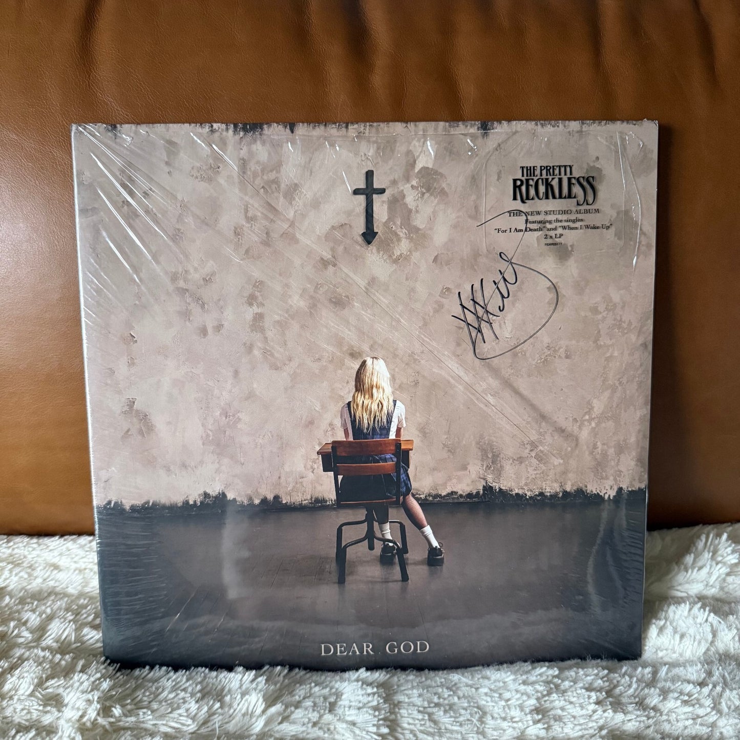 The Pretty Reckless Dear God Signed Cover Black Vinyl 2LP Taylor Momsen Sealed