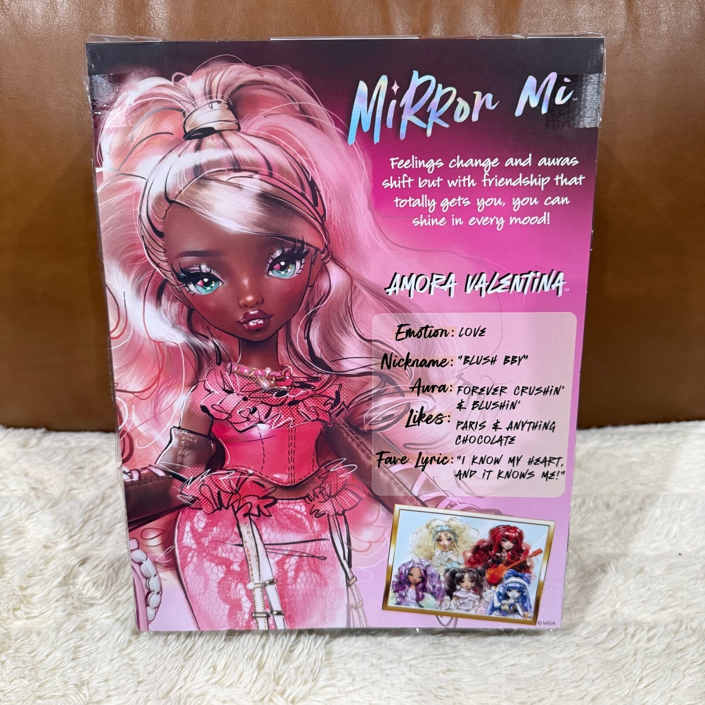 Mirror Mi Amora Valentina Fashion Doll with Accessories