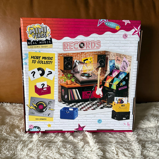 MGA Miniverse - Real Music Record Shop With Exclusive Fender