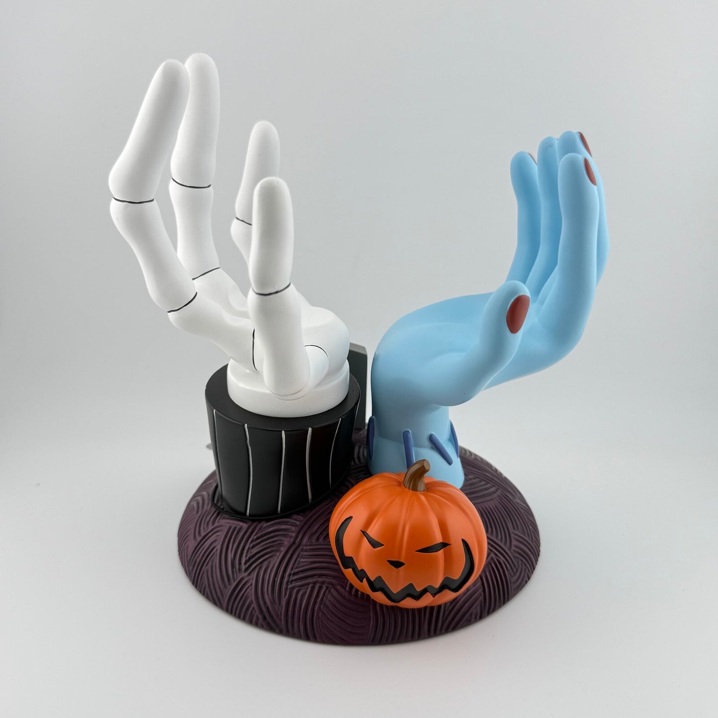 Bath & Body Works - Nightmare Before Christmas - Jack & Sally Hands Candle Pedestal