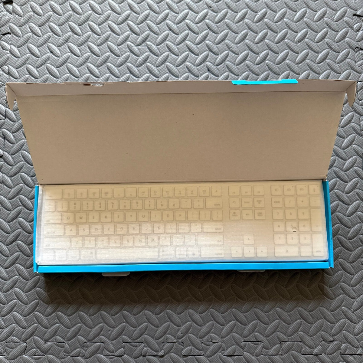 Omoton - KB515 Full Size Wireless Keyboard - White