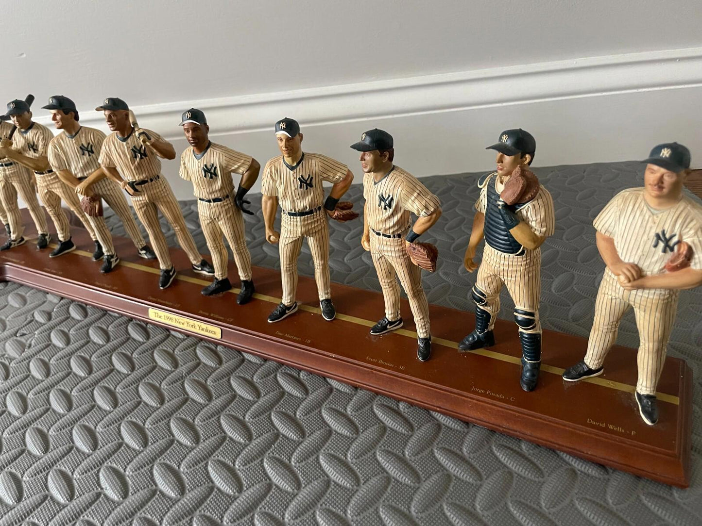 Danbury Mint - 1998 New York Yankees - 10 Figurine Set